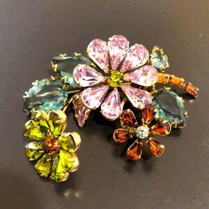 Vintage 1950’s Schreiner En Tremblant Floral Multicolor Brooch
